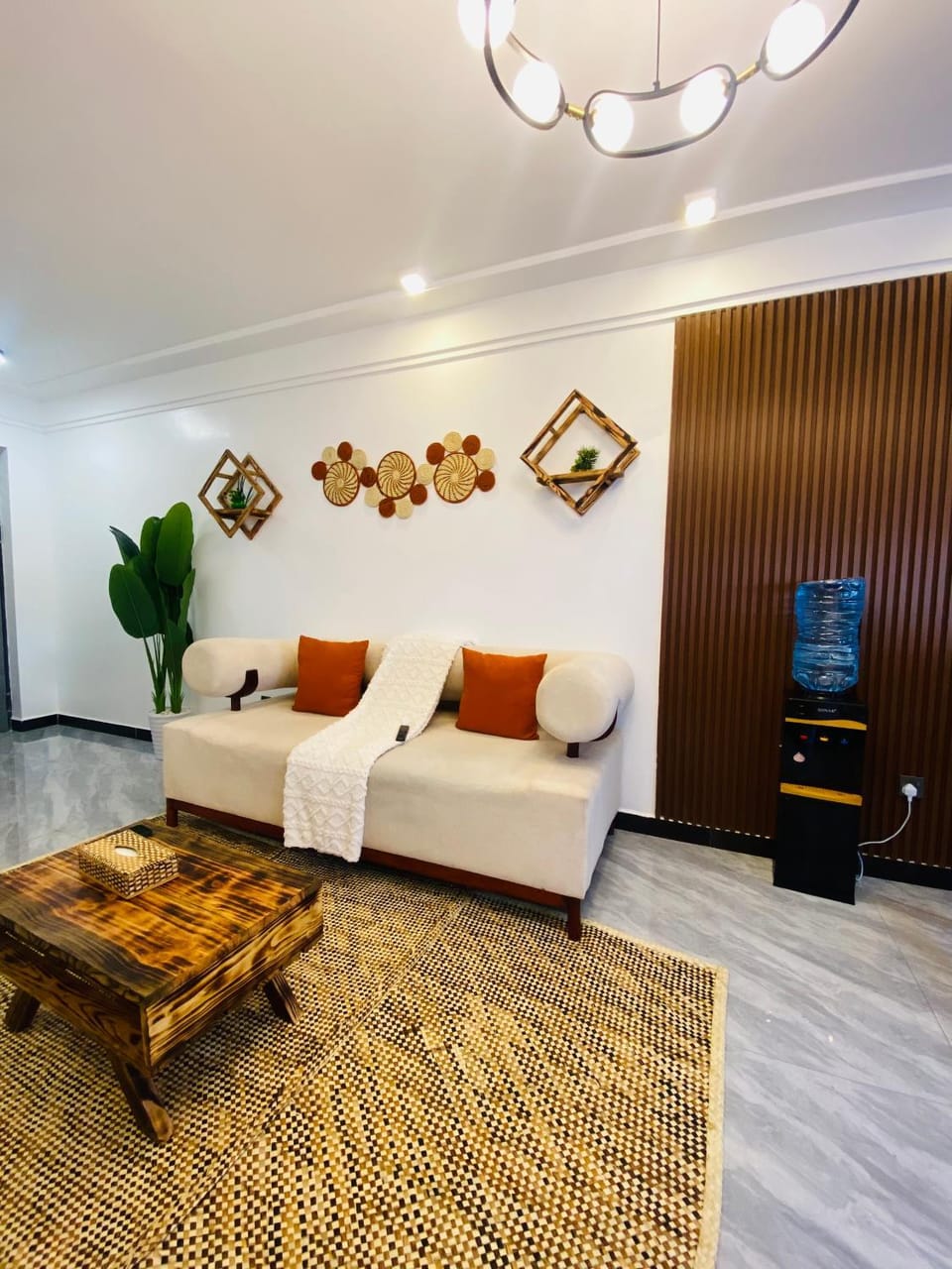 Stylish furnished 1BR Kilimani Staroot Residency Apartment in Nairobi County