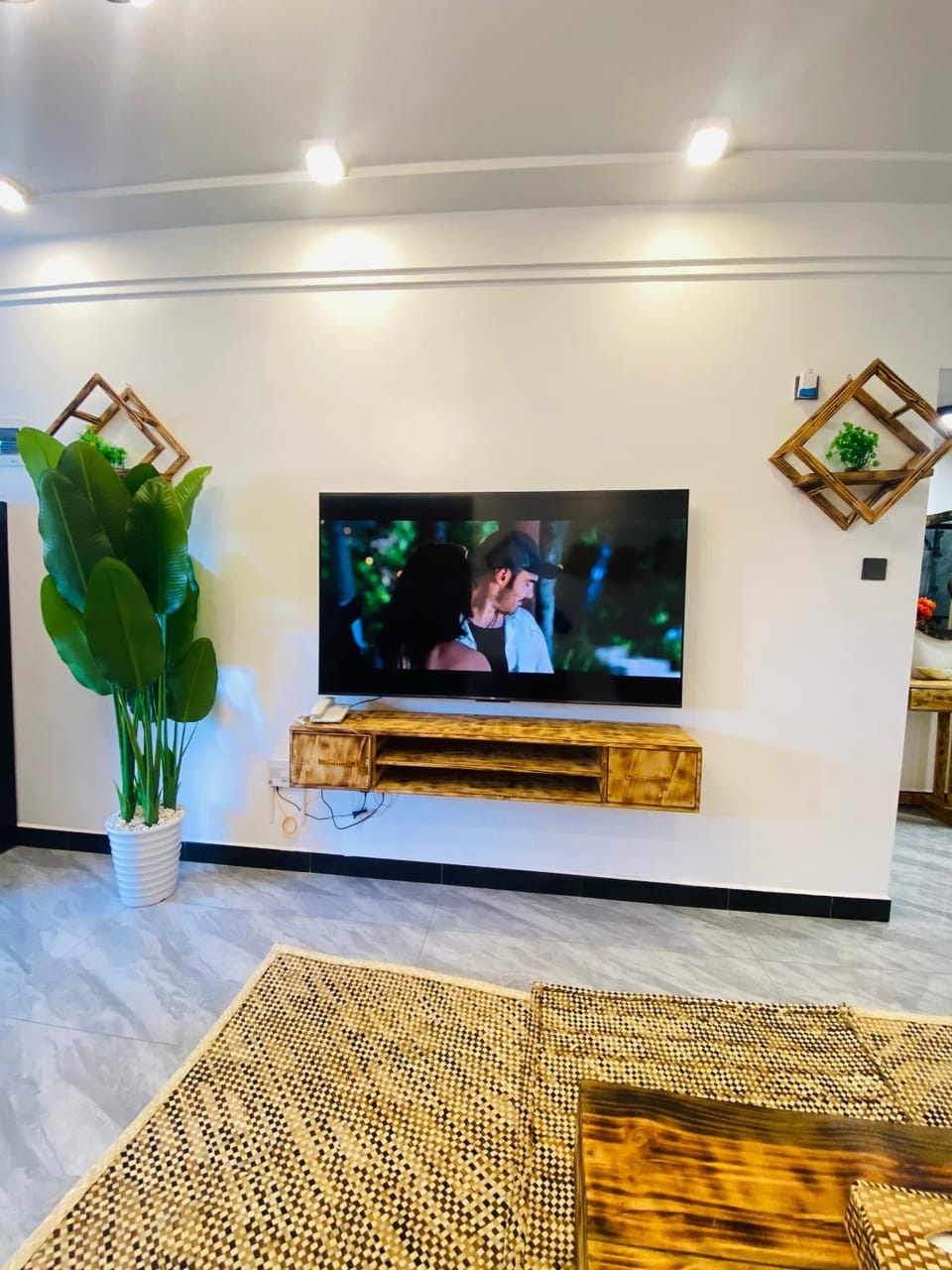 Stylish furnished 1BR Kilimani Staroot Residency Apartment in Nairobi County