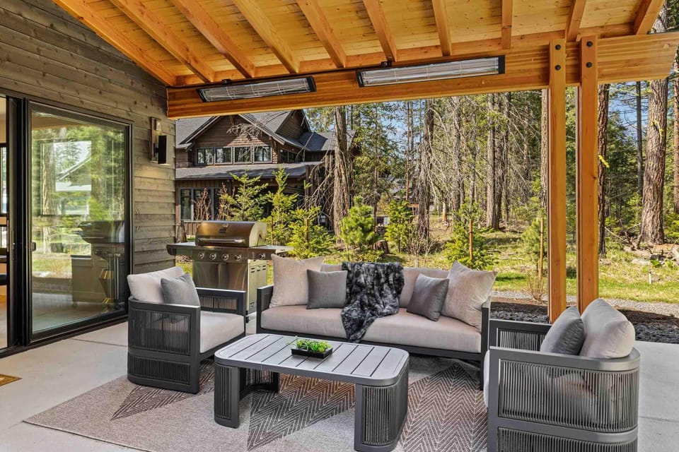 Chance's Peak House in Roslyn