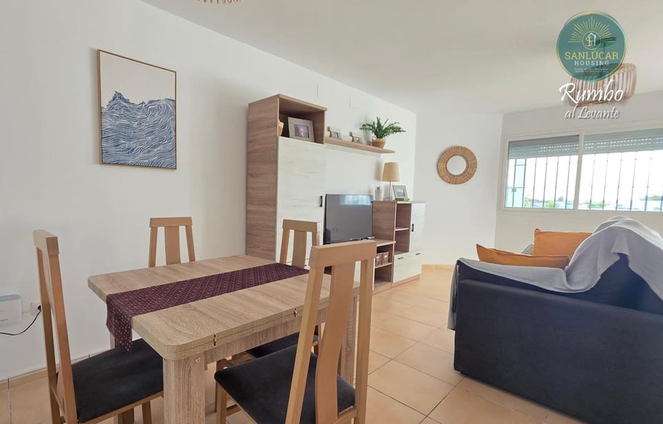 Rumbo al Levante by Sanlúcar Housing House in Sanlúcar de Barrameda