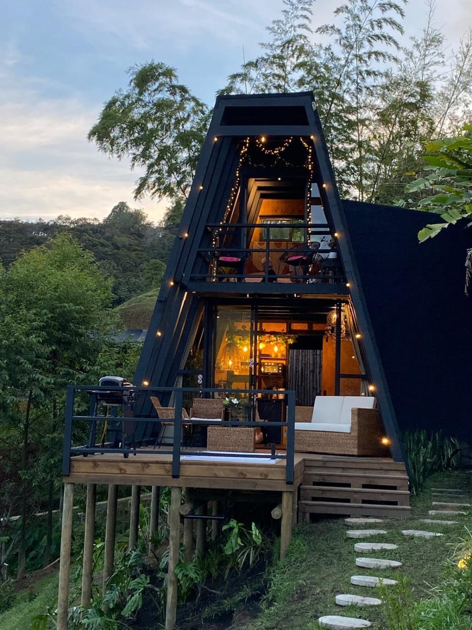 Stunning Lake House Horizonte, Jacuzzi, Amazing Views Chalet in Antioquia