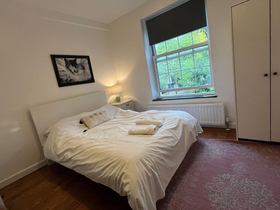 Bedroom, wardrobe