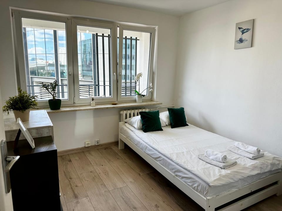 Metro Central 3 Rooms Apartment Apartment in Warsaw