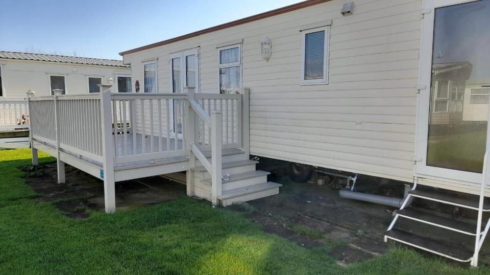 The discovery whitehouse towyn House in Towyn