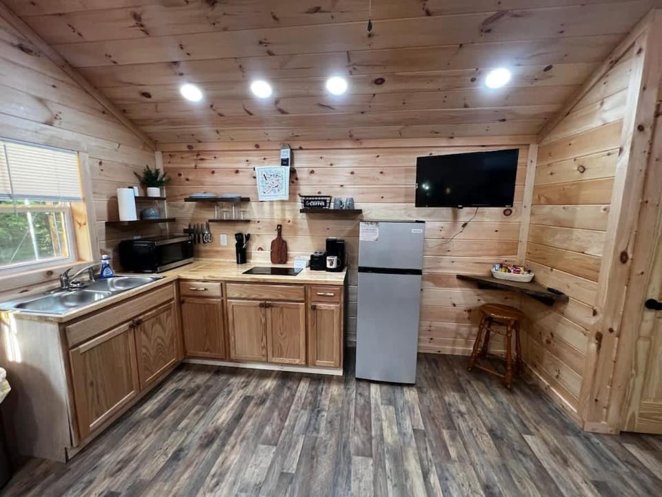 Backwoods Bungalow House in West Virginia