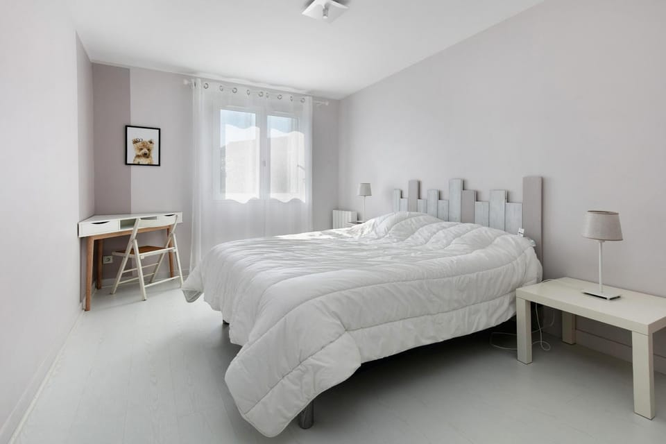 Living room, Bedroom