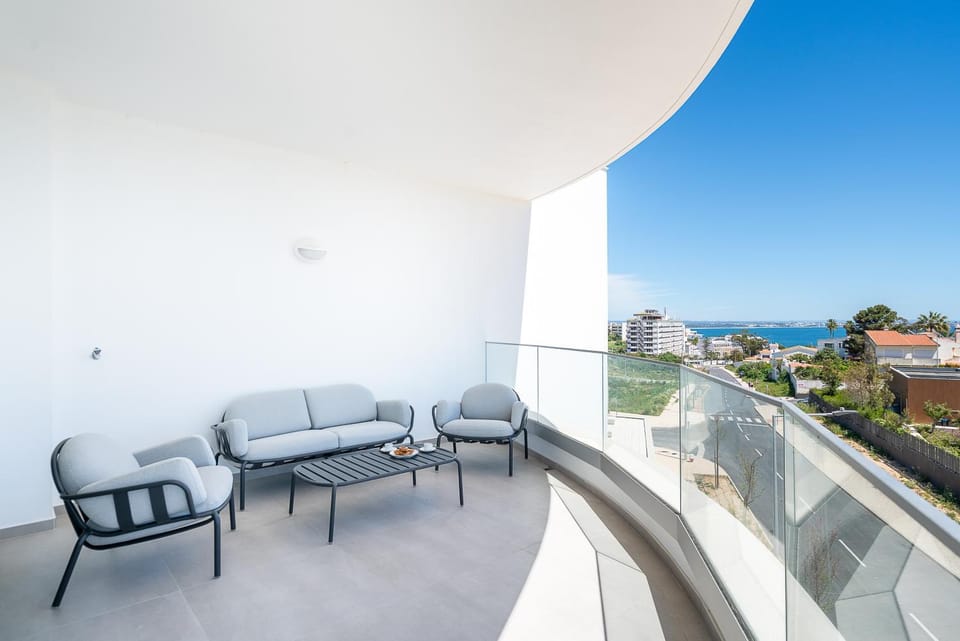 Day, View (from property/room), Balcony/Terrace, Seating area, Sea view