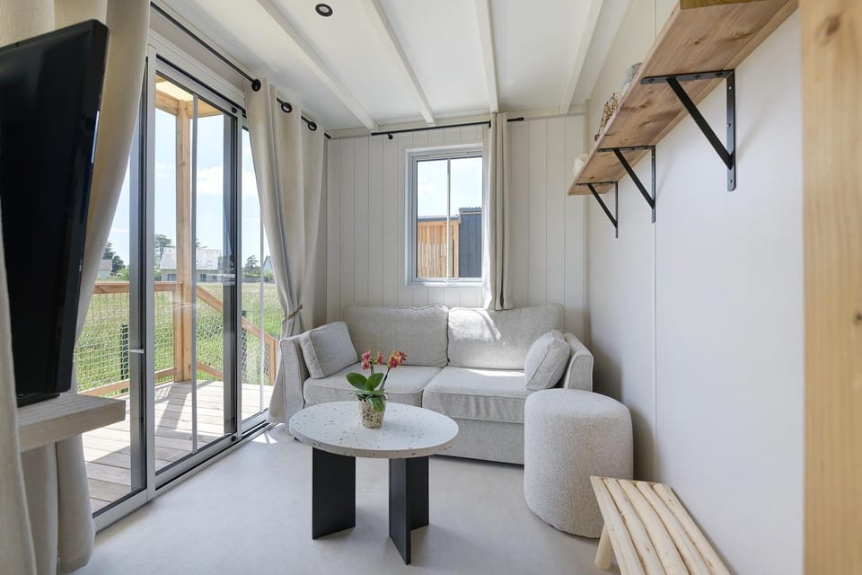 Property building, Living room