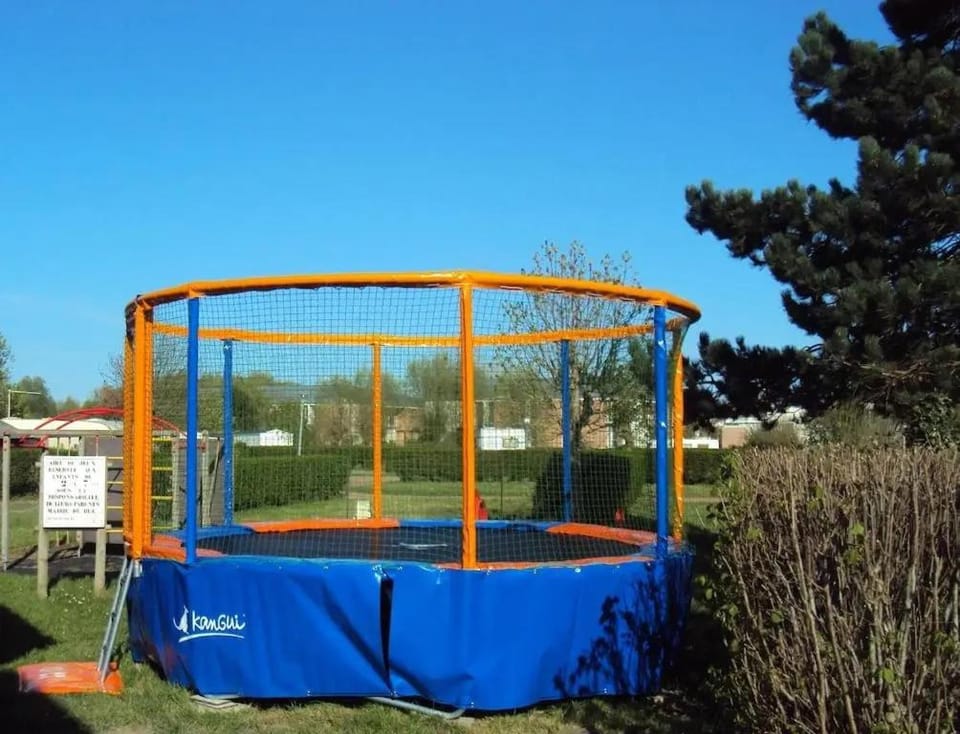 Camping 3 étoiles - Piscine - ccbfhia Campground/ 
RV Resort in Hauts-de-France