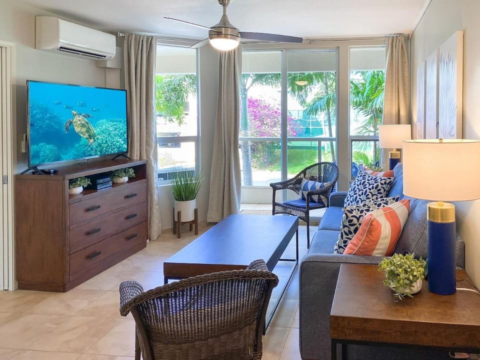 Maui Banyan 2BR Sleeps 8 Ground FloorNear Beach Apartment in Wailea