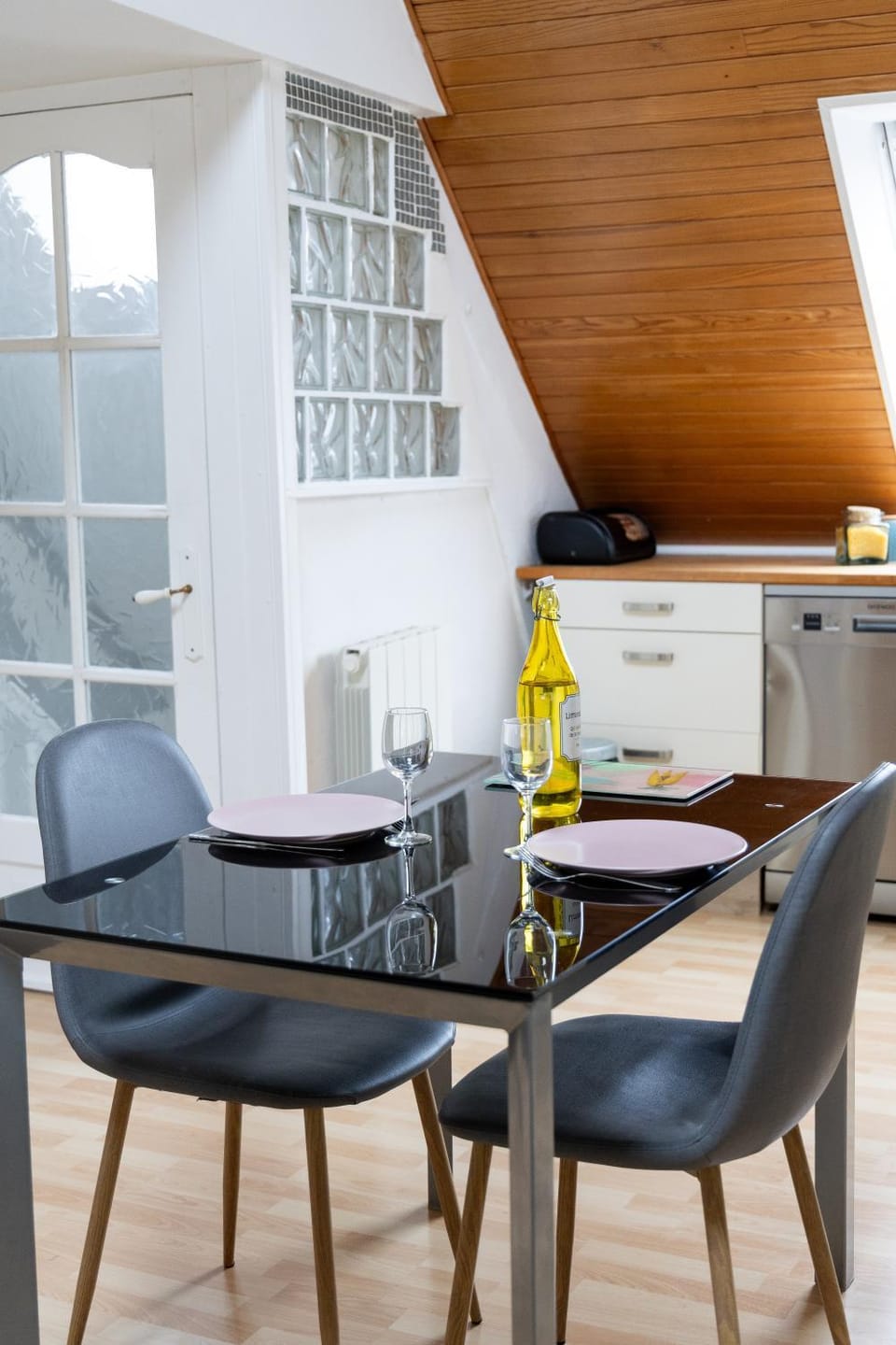 Appartement complet Duplex 78m2 - Quimper proche gare et centre ville à pied Apartment in Quimper