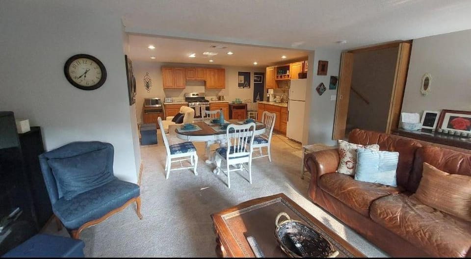 Bubbles in the Woods Villa in Eden Prairie
