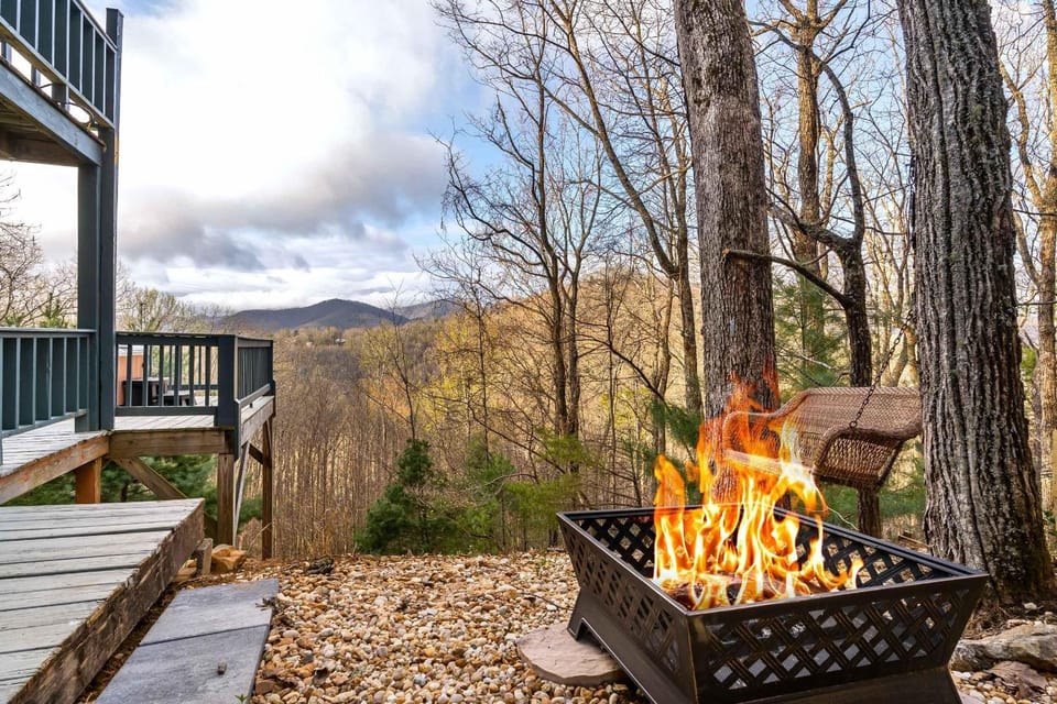 Spring, Day, Natural landscape, BBQ facilities, Mountain view