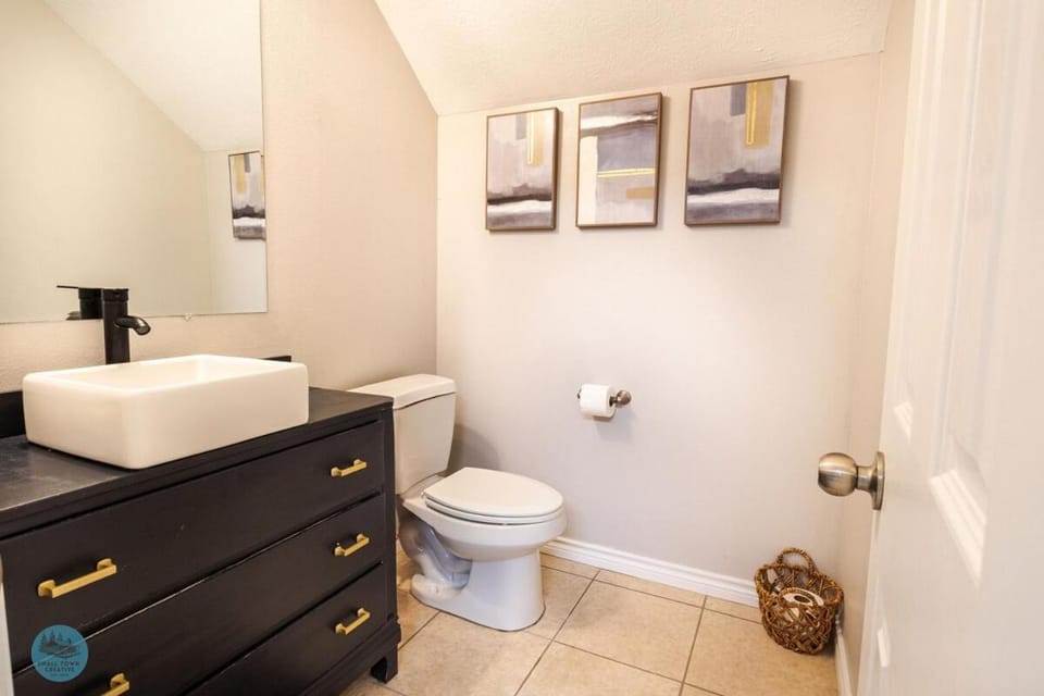 Gameday Gateway Apartment in College Station