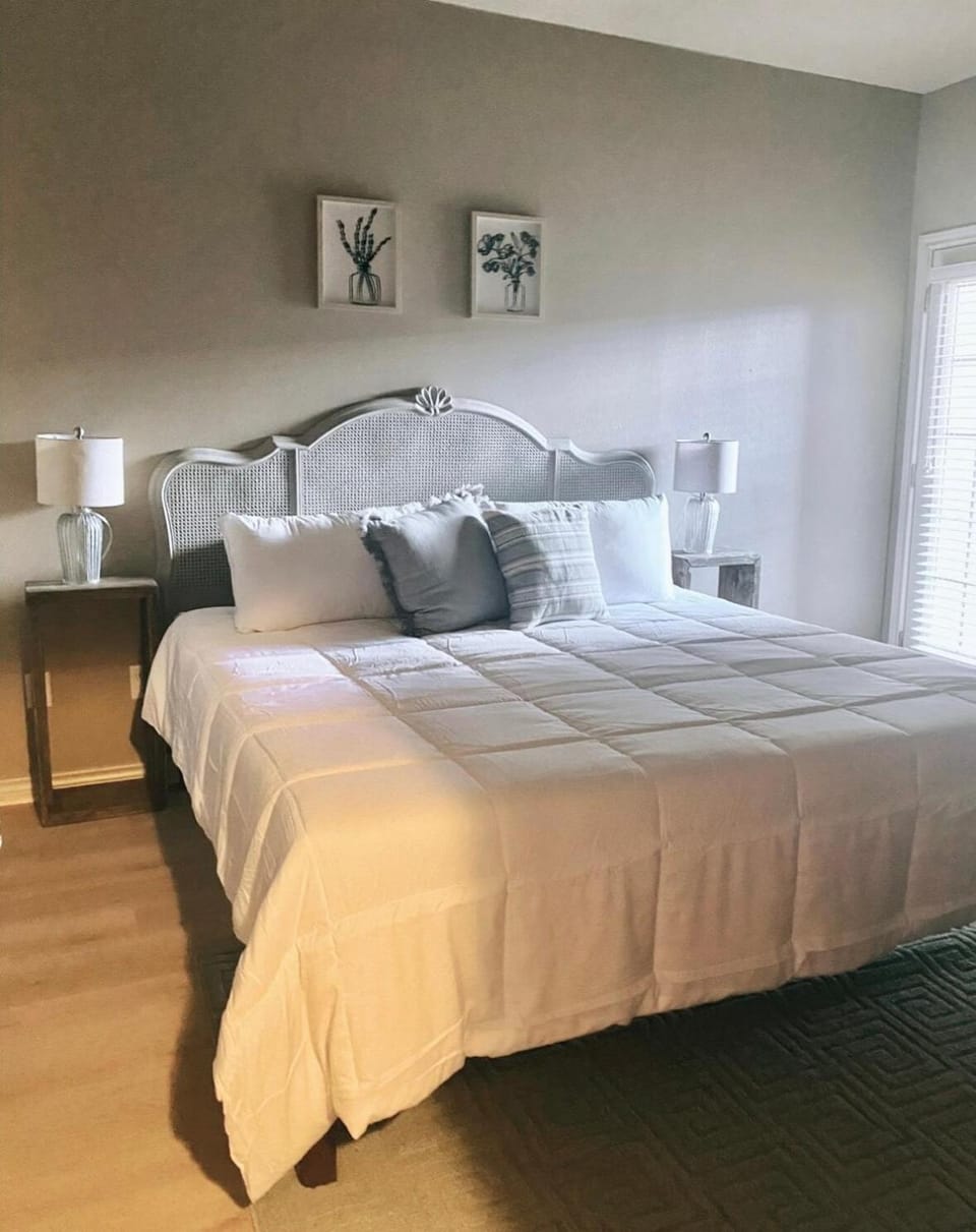 Gameday Gateway Apartment in College Station