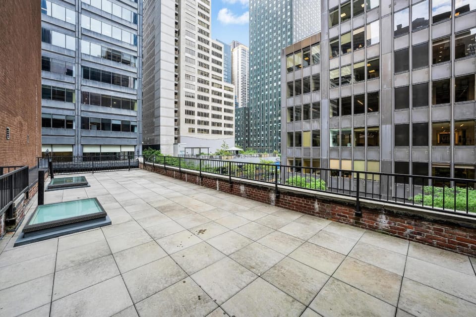 The Landmark by Rove Travel - Townhome with Roof Deck House in Midtown