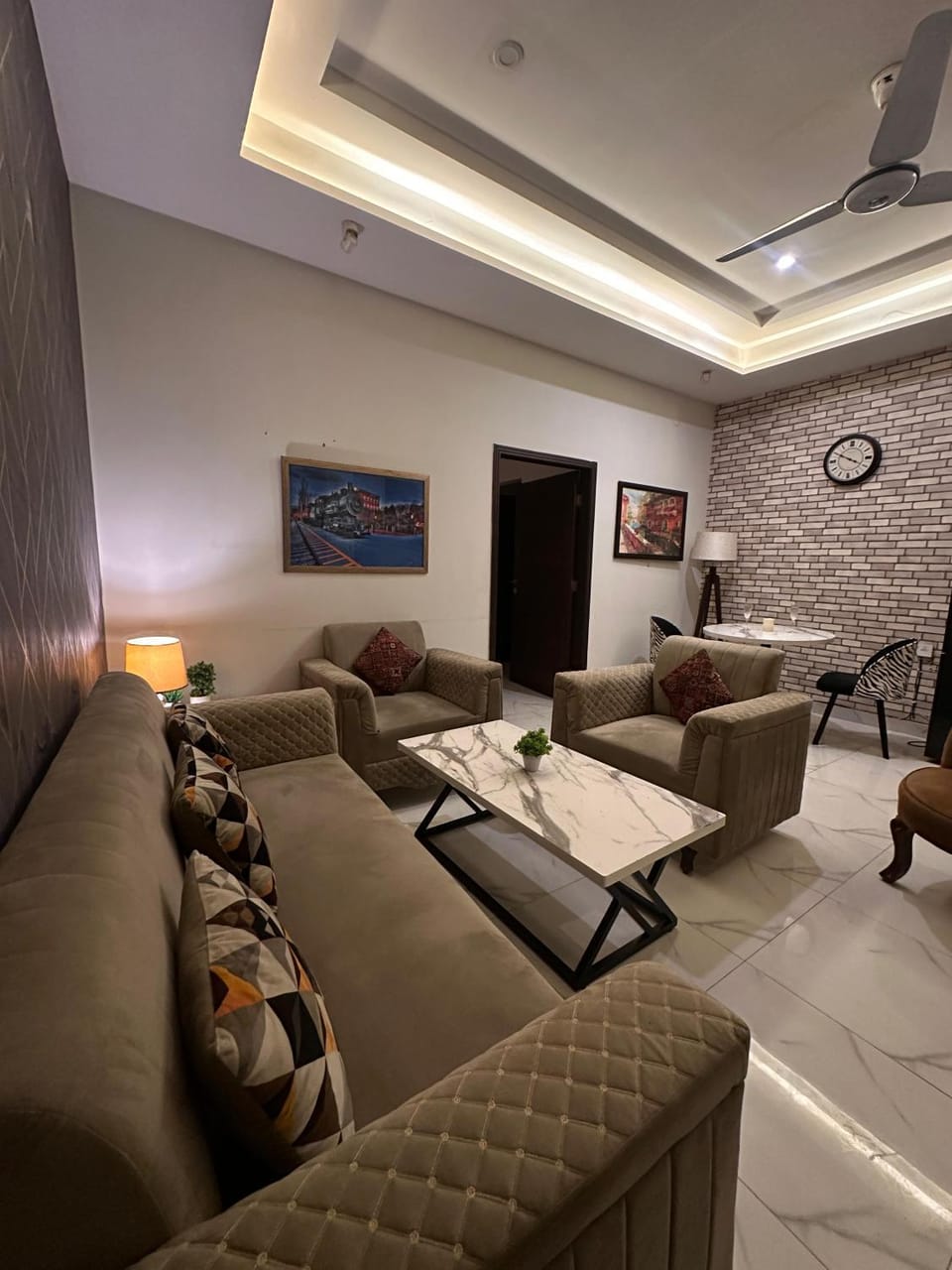 Modern 1BR Apartment Apartment in Islamabad Capital Territory