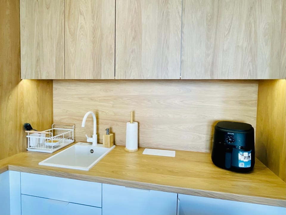 Coffee/tea facilities, Kitchen or kitchenette, dishwasher, toaster