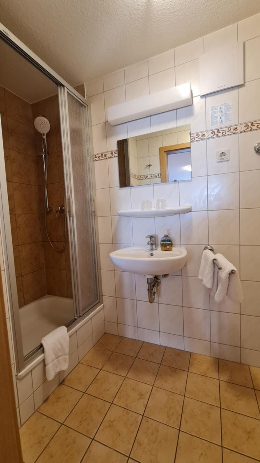 Gästezimmer Stadtmitte im EG Bed and Breakfast in Bad Schandau