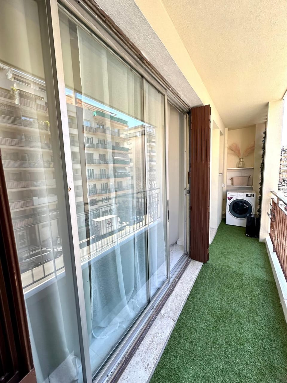 Appartement à 5min de la plage climatisé Apartment in Nice