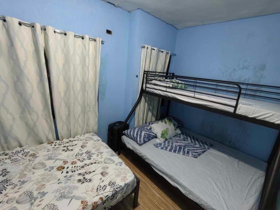 Harong sa Santa Rosa House in Santa Rosa