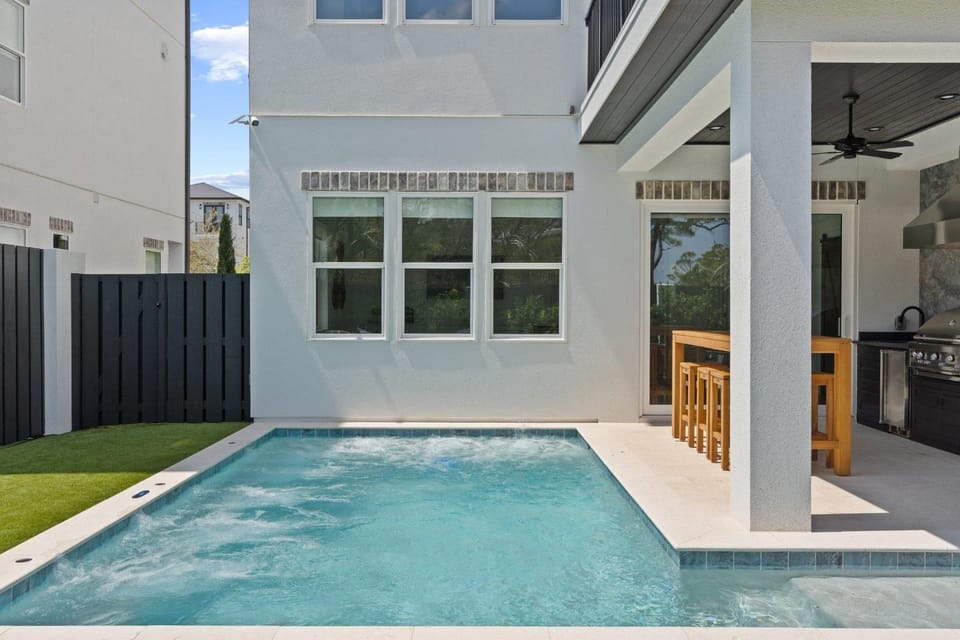 30A Turtle Cove Retreat House in South Walton County