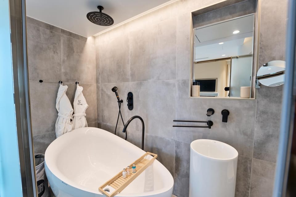 Shower, Bathroom, Bath