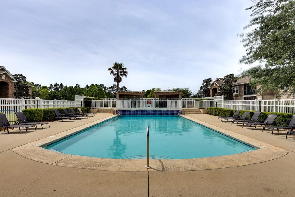 Pool Access! Recently Updated Coastal Retreat House in Foley