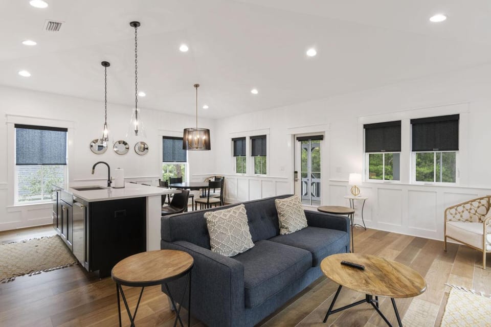 30A Caspian Blue Carriage House in Seacrest