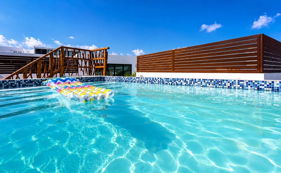 Pool view, Swimming pool
