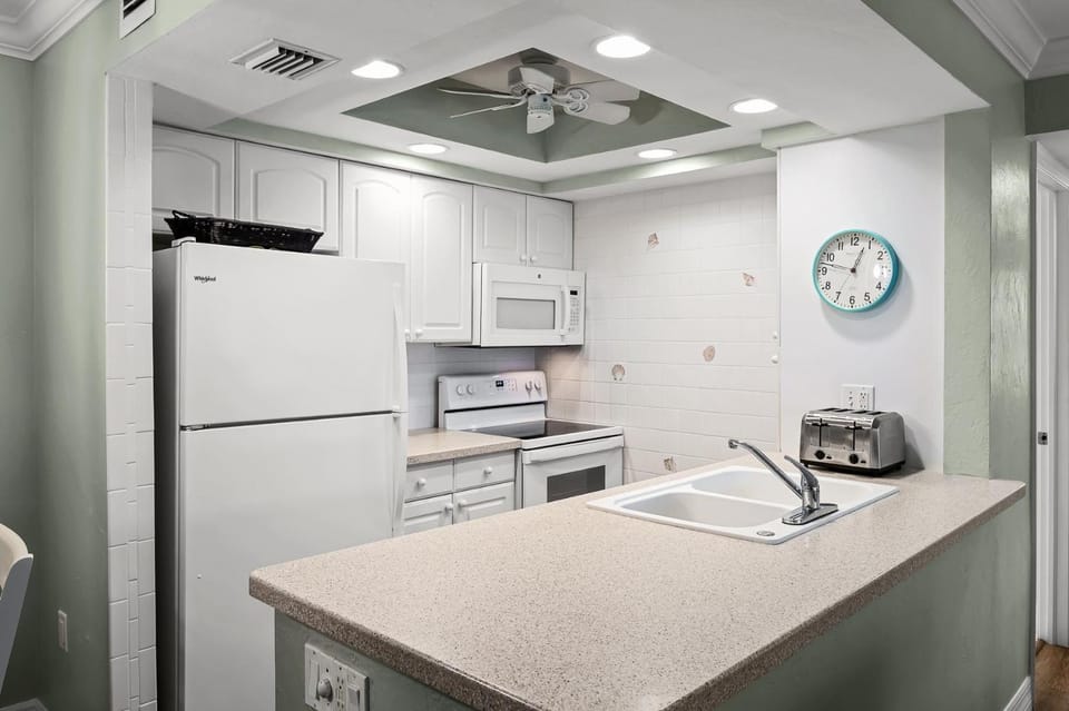 #1022 Sanibel Moorings Gulf View House in Sanibel Island
