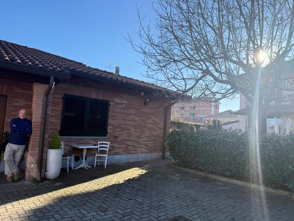 Residenza dei pini lacchiarella Villa in Lombardy