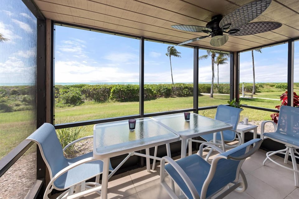 #1111 Sanibel Moorings Gulf Front House in Sanibel Island