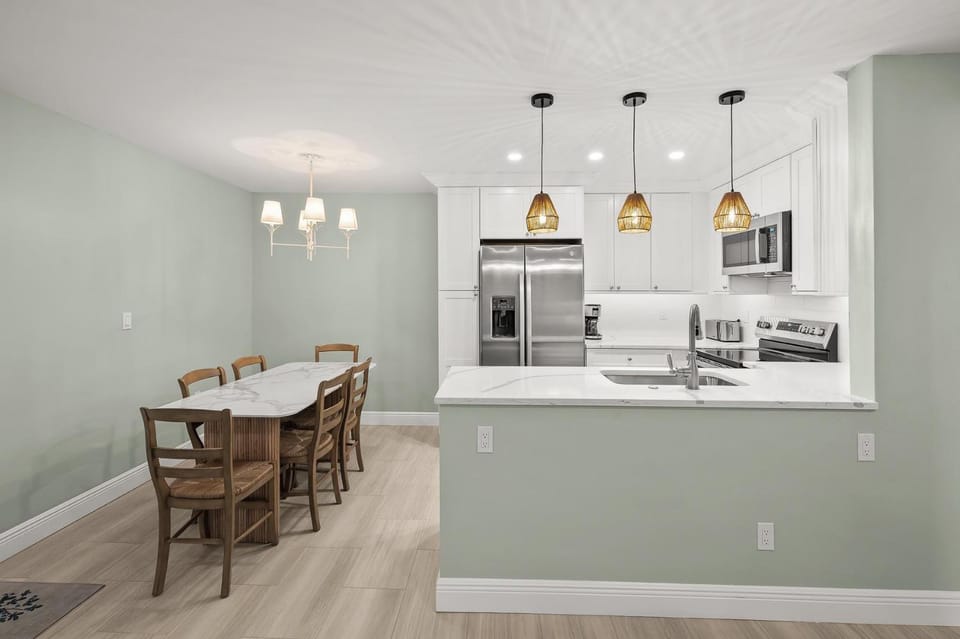 #1121 Sanibel Moorings Gulf Front House in Sanibel Island