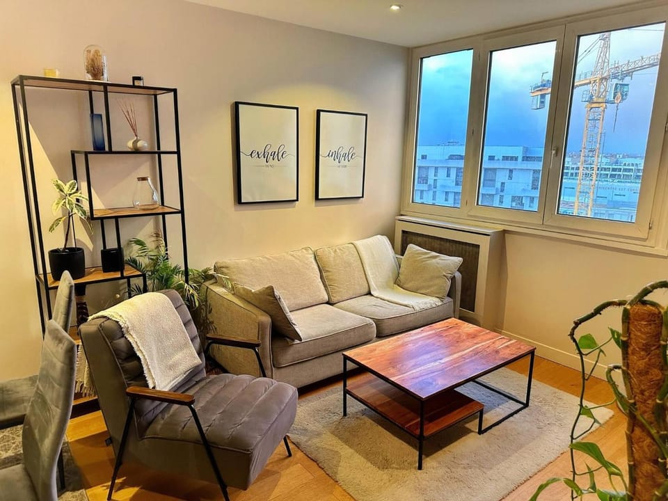 Le Lolive modern 2P apartment in Pantin Apartment in Pantin