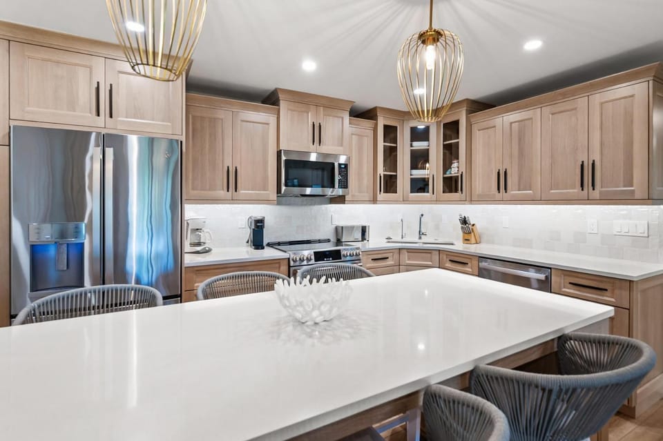 #1341 Sanibel Moorings Dock View House in Sanibel Island