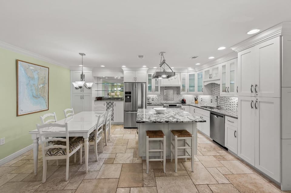 #1532 Sanibel Moorings Dock View House in Sanibel Island