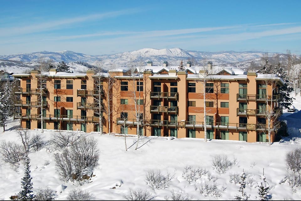 CB220 - Storm Meadows Club B Condominiums Apartment in Steamboat Springs