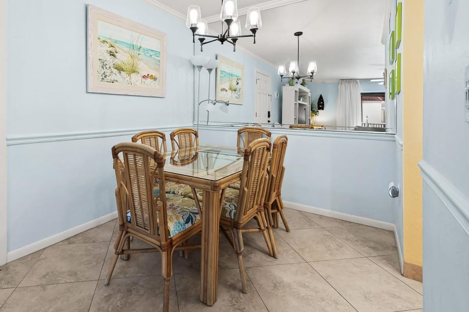 #422 Sanibel Moorings Courtyard View House in Sanibel Island