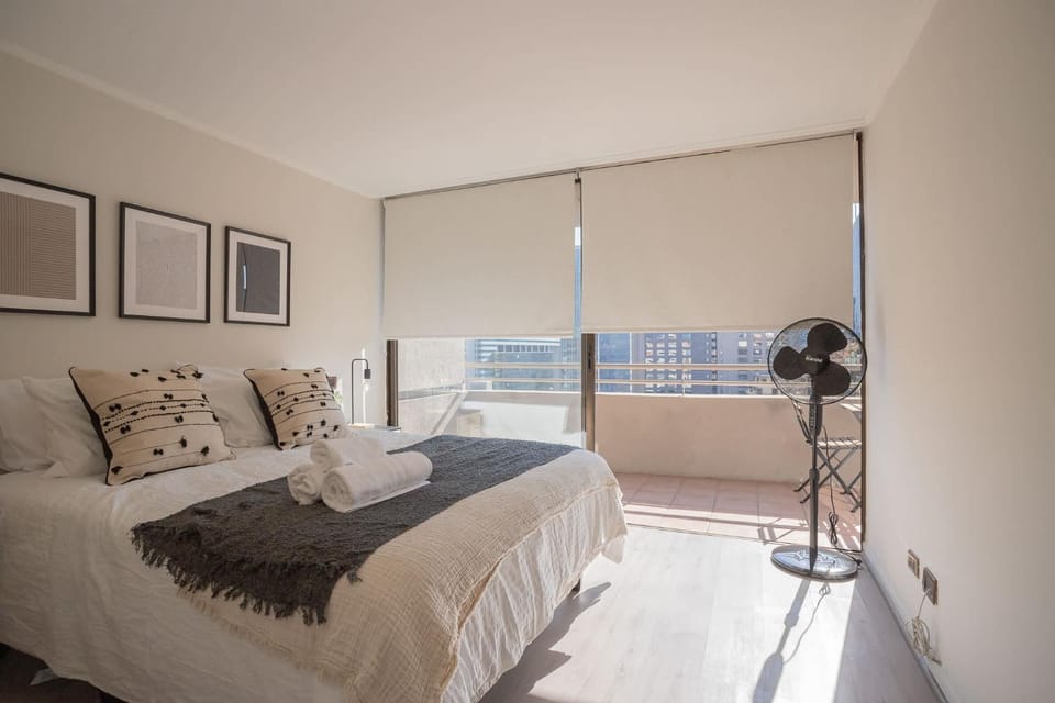 Stylish 1BR Apt Oasis Steps from Costanera Center Apartment in Providencia
