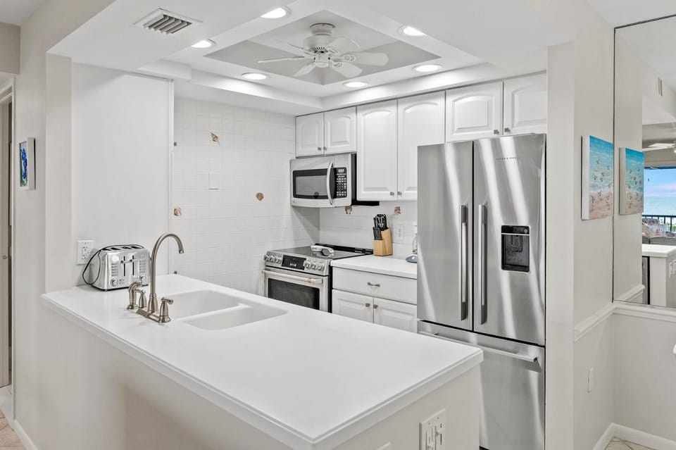 #512 Sanibel Moorings Gulf Front House in Sanibel Island