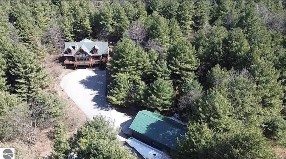 Exclusive Torch Lake Getaway 9435 House in Torch Lake
