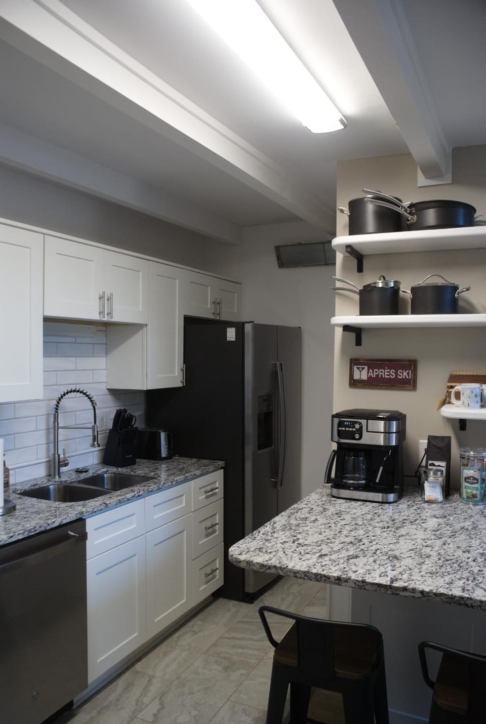 Kitchen or kitchenette, kitchen