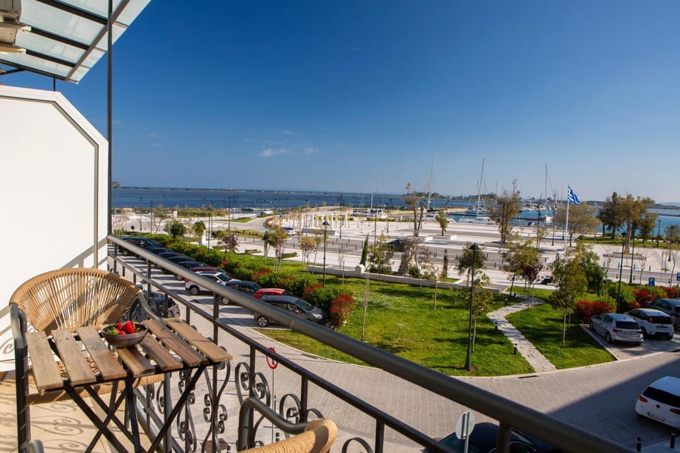 City view, Sea view