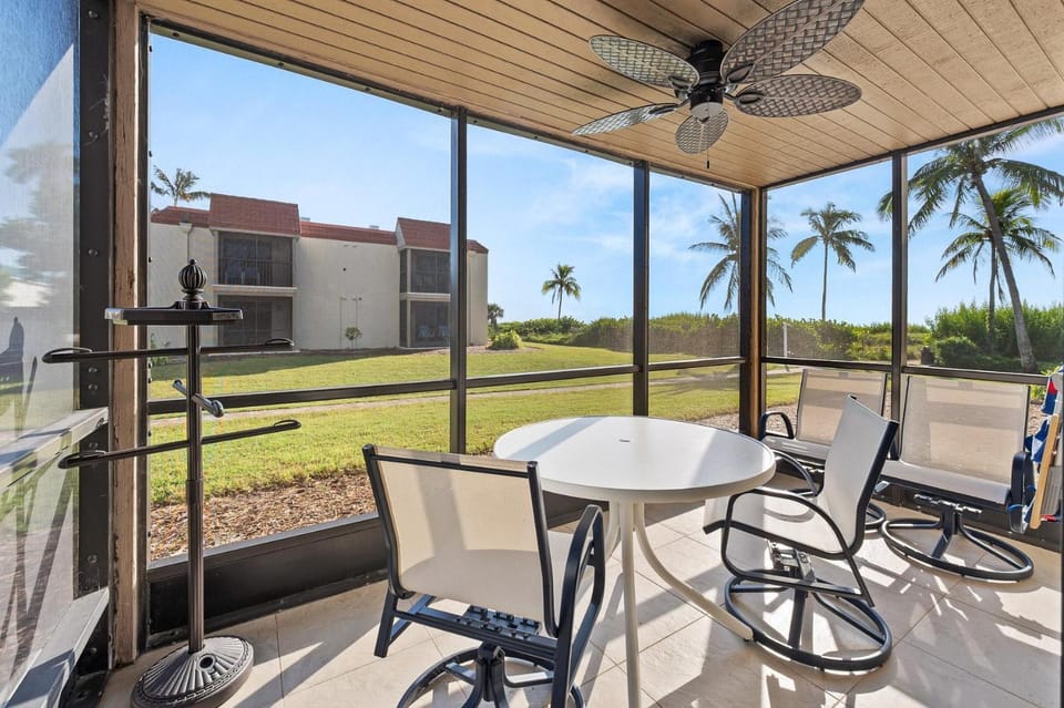 #721 Sanibel Moorings Gulf Front House in Sanibel Island