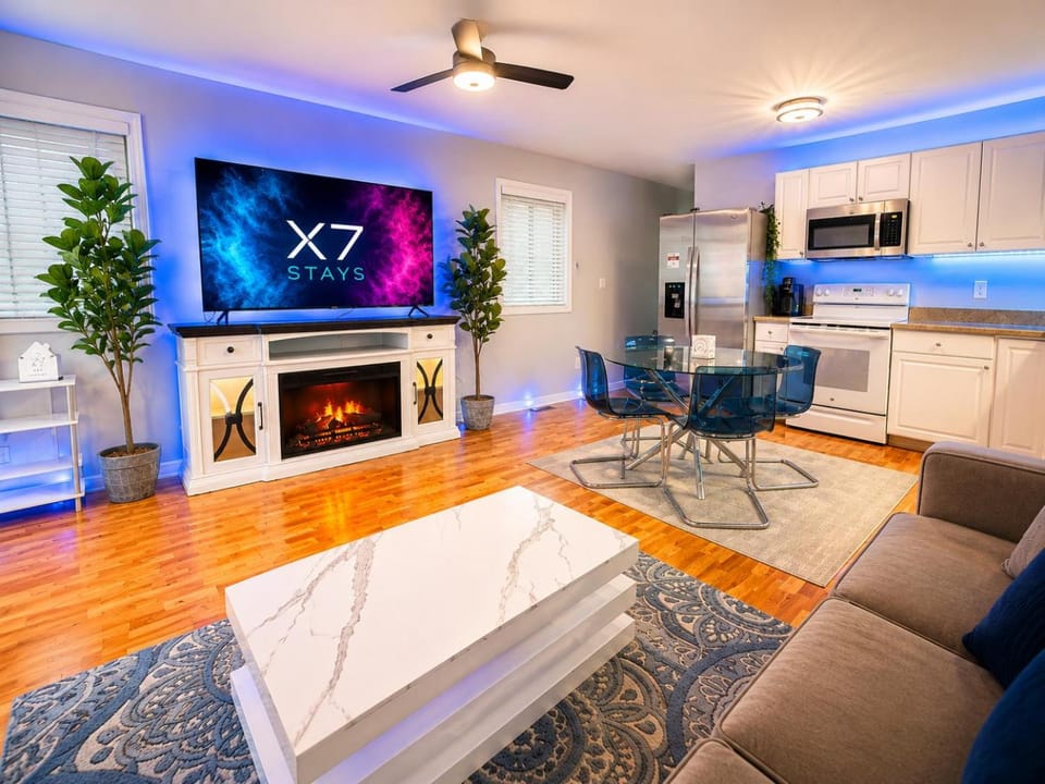 Hot Tub Glow Hill Home Near Horse Park and Ark House in Georgetown