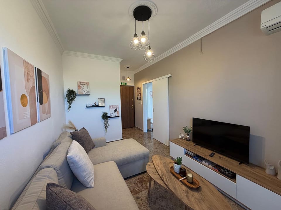 Chania Sea view apt 9' to center, beach, old town Apartment in Chania