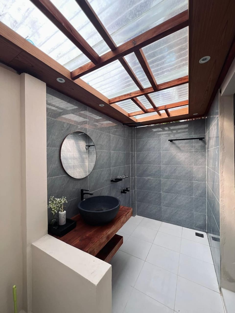 Shower, Property building, Bathroom