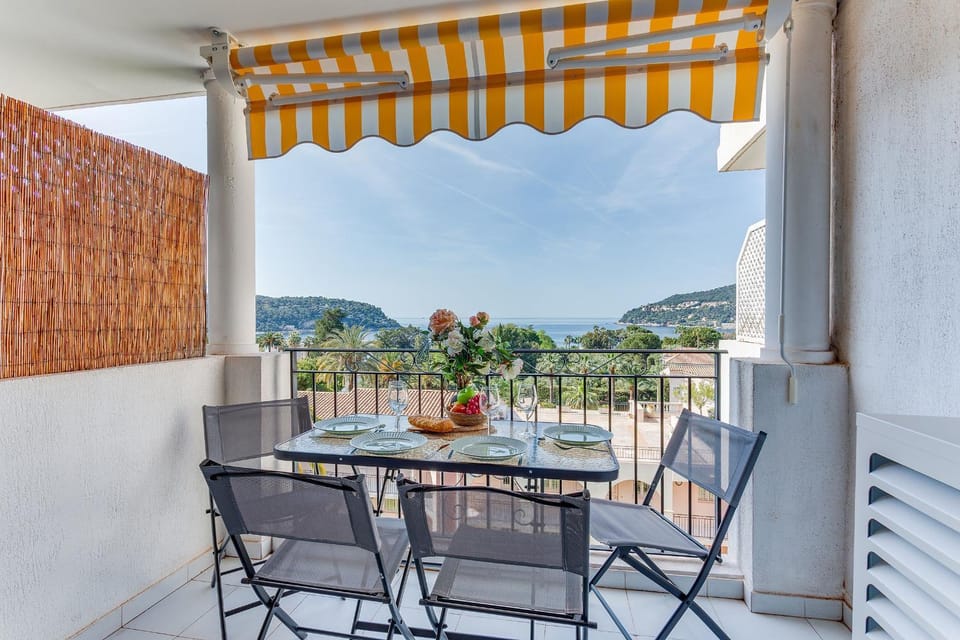 View (from property/room), Balcony/Terrace, Sea view