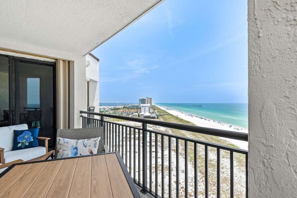 Navarre Towers 1202 - The Penthouse Pearl House in Pensacola Beach